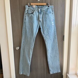 Men’s Levi’s Classic Straight Leg Jeans
